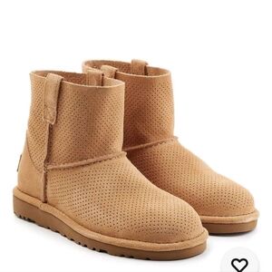 Ugg Ankle Boots Woman's